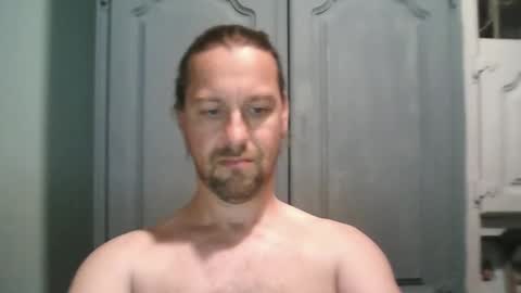 Julien online show from May 2026 02:03:02 PM