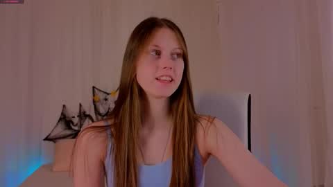 Molly online show from October 2025 09:21:02 PM