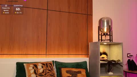 moliqin online show from April 2026 07:33:02 AM