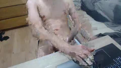 molkreid2 online show from April 2026 01:00:02 AM