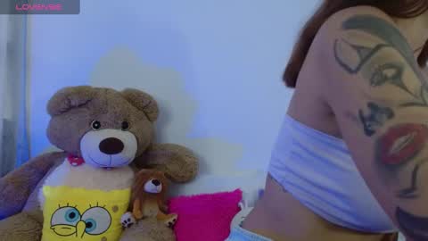 M o L l i E  online show from January 2025 09:46:02 PM