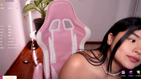 Snapshot of molly_couper1 chatting on February 2025 08:42:02 AM       Independent Model online show from February 2025 08:42:02 AM