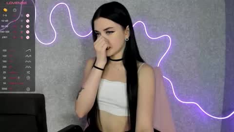 Molly - online show from October 2025 05:39:02 AM