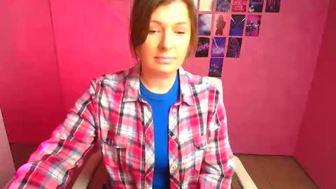 Molly online show from March 2026 03:22:01 PM