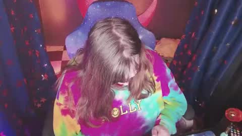 molly_moons online show from October 2025 07:14:01 PM