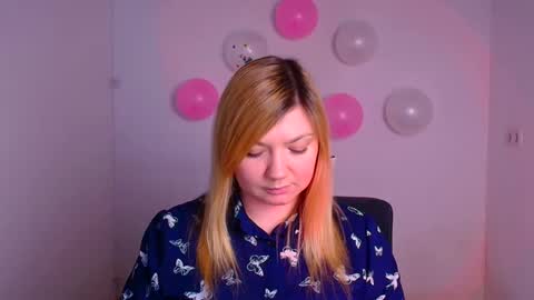 Molly online show from February 2025 12:38:02 PM