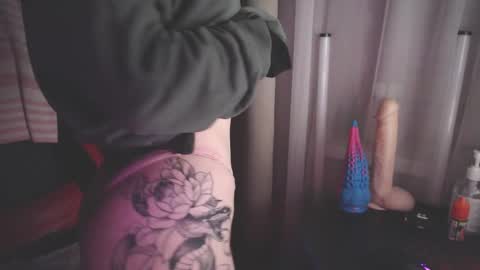 Snapshot of molly_royse chatting on January 2025 05:55:01 PM I have new photos come and see with love Molly online show from January 2025 05:55:01 PM