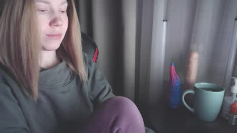 Snapshot of molly_royse chatting on January 2025 06:32:02 PM I have new photos come and see with love Molly online show from January 2025 06:32:02 PM