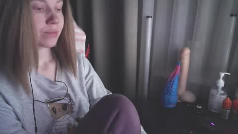 Snapshot of molly_royse chatting on January 2025 02:08:02 PM I have new photos come and see with love Molly online show from January 2025 02:08:02 PM