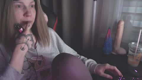 Snapshot of molly_royse chatting on January 2025 12:48:01 PM I have new photos come and see with love Molly online show from January 2025 12:48:01 PM