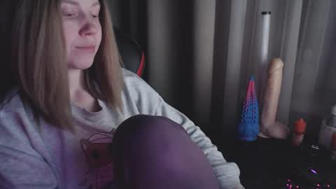 Snapshot of molly_royse chatting on January 2025 05:49:02 PM I have new photos come and see with love Molly online show from January 2025 05:49:02 PM
