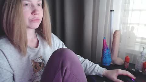 Snapshot of molly_royse chatting on January 2025 08:54:02 AM I have new photos come and see with love Molly online show from January 2025 08:54:02 AM