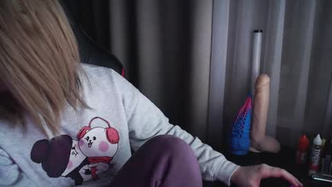 Snapshot of molly_royse chatting on February 2025 03:33:02 AM I have new photos come and see with love Molly online show from February 2025 03:33:02 AM