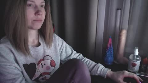 Snapshot of molly_royse chatting on February 2025 06:58:02 PM I have new photos come and see with love Molly online show from February 2025 06:58:02 PM