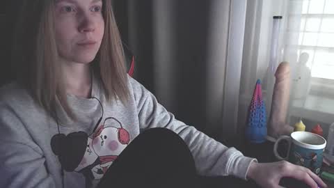 Snapshot of molly_royse chatting on March 2025 02:23:02 PM I have new photos come and see with love Molly online show from March 2025 02:23:02 PM