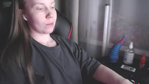 I have new photos come and see with love Molly online show from February 2026 08:38:02 PM