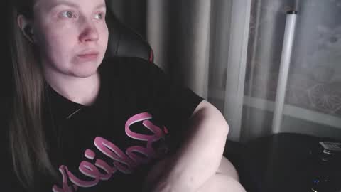 I have new photos come and see with love Molly online show from February 2026 07:34:01 PM