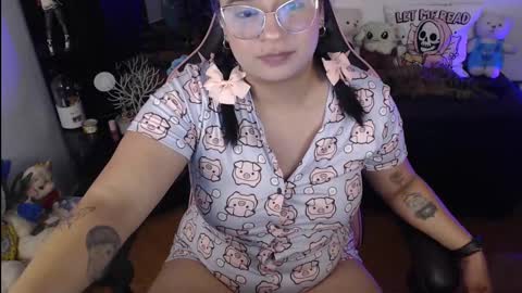 Molly online show from January 2025 02:27:02 AM