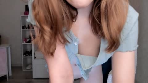 Molly online show from February 2025 03:12:01 AM