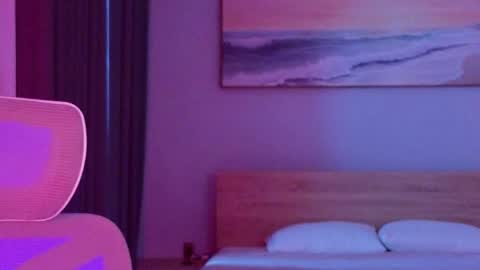 Molly online show from May 2026 01:00:01 AM