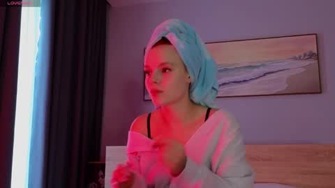 Molly online show from May 2026 09:04:01 AM