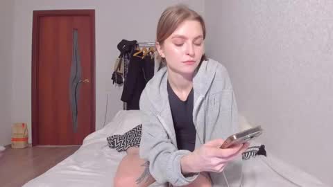 Snapshot of mollydangerous chatting on February 2025 07:17:02 PM Taisha online show from February 2025 07:17:02 PM
