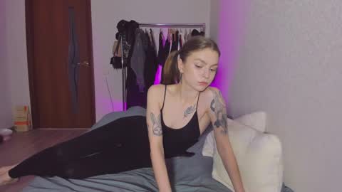 Snapshot of mollydangerous chatting on February 2025 04:14:01 PM Taisha online show from February 2025 04:14:01 PM