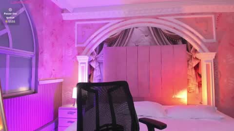 MollyDoll online show from June 2026 12:07:02 PM