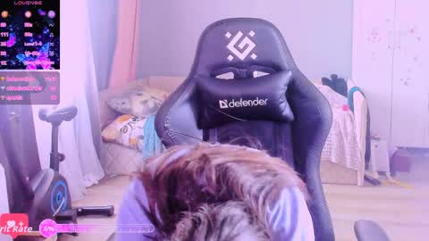  KIRA  online show from April 2026 02:22:02 AM