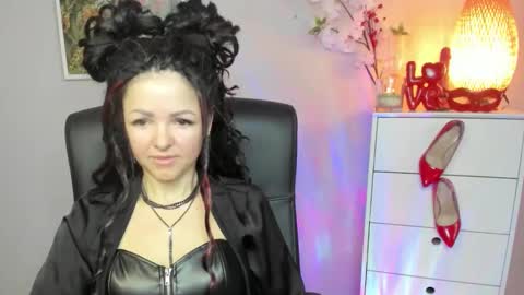 Snapshot of mollymoon40 chatting on February 2026 07:57:01 AM Molly online show from February 2026 07:57:01 AM