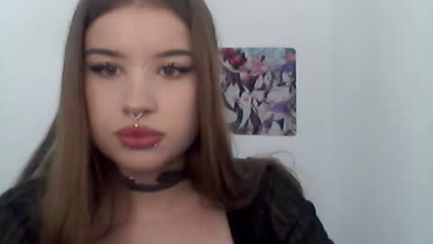 Molly online show from July 2026 06:33:01 PM