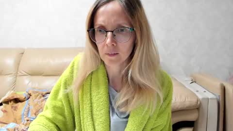 AngelMomm online show from February 2025 04:14:02 PM