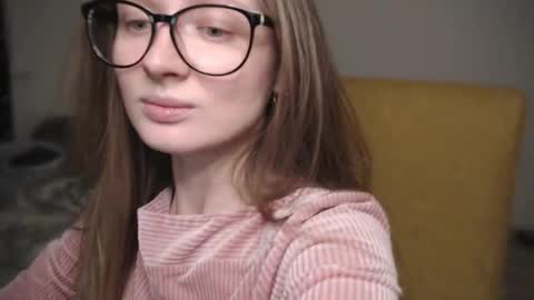 mollytucker online show from February 2025 01:35:02 PM