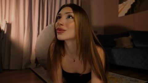 Molly online show from November 2025 12:30:01 PM