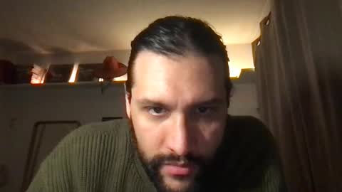 molten_escargot online show from January 2025 02:39:02 AM