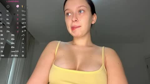 Snapshot of moltenpeach chatting on April 2026 12:28:02 PM Hermina online show from April 2026 12:28:02 PM