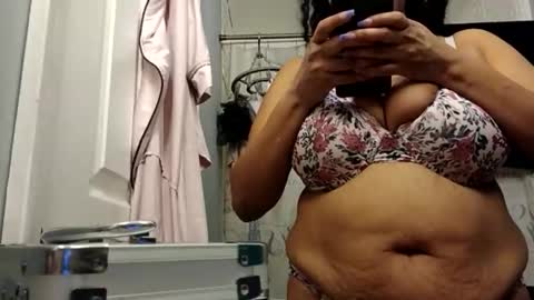 Mommy bubbles online show from January 2025 12:16:02 AM