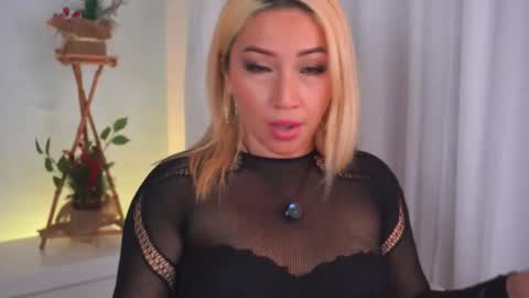 Kendall Evanz online show from November 2025 07:23:02 PM