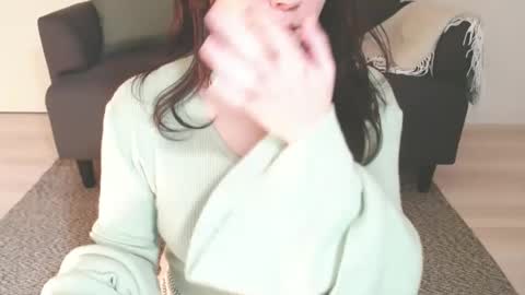 Snapshot of momo612238 chatting on December 2024 12:59:02 AM Momo online show from December 2024 12:59:02 AM