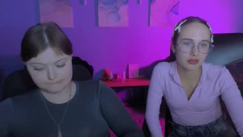 Mona  online show from February 2026 09:46:01 PM