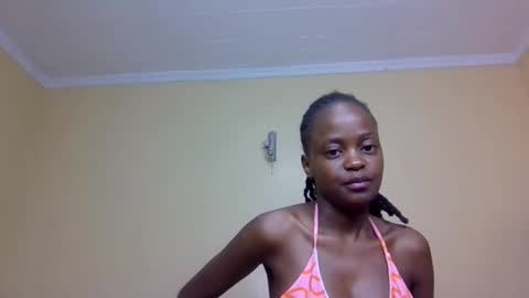 Mona online show from October 2025 01:16:02 AM