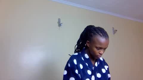 Mona online show from October 2025 07:49:02 AM