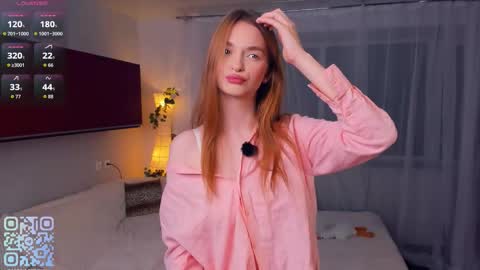 Mona online show from October 2025 07:15:01 PM