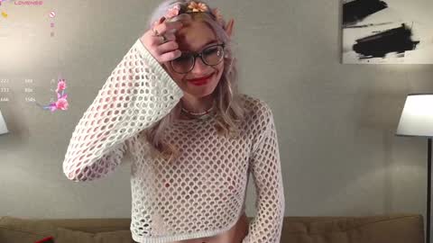 Mona online show from January 2025 11:22:01 PM