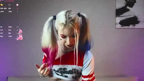 Mona online show from February 2025 11:20:01 PM