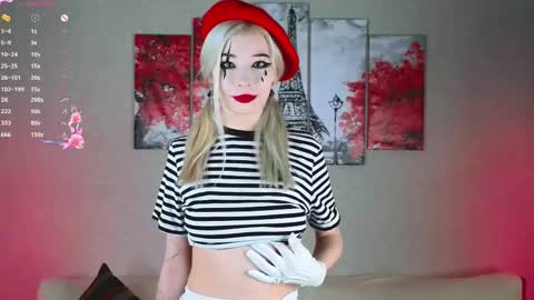 Mona online show from February 2025 05:09:02 PM