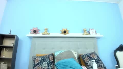 paola online show from October 2025 02:51:02 PM