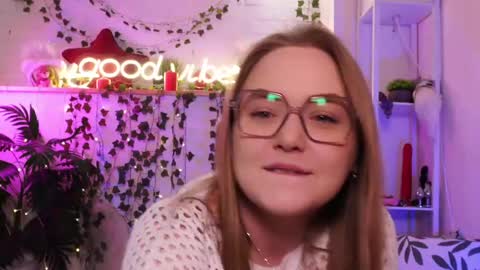 monicaasis online show from May 2026 06:09:01 PM
