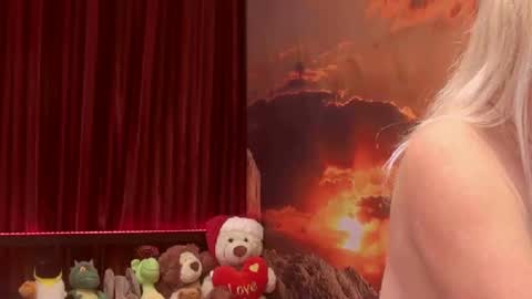 Snapshot of monicutex chatting on February 2025 04:24:02 AM Monika    online show from February 2025 04:24:02 AM