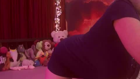 Monika    online show from December 2025 03:03:02 AM